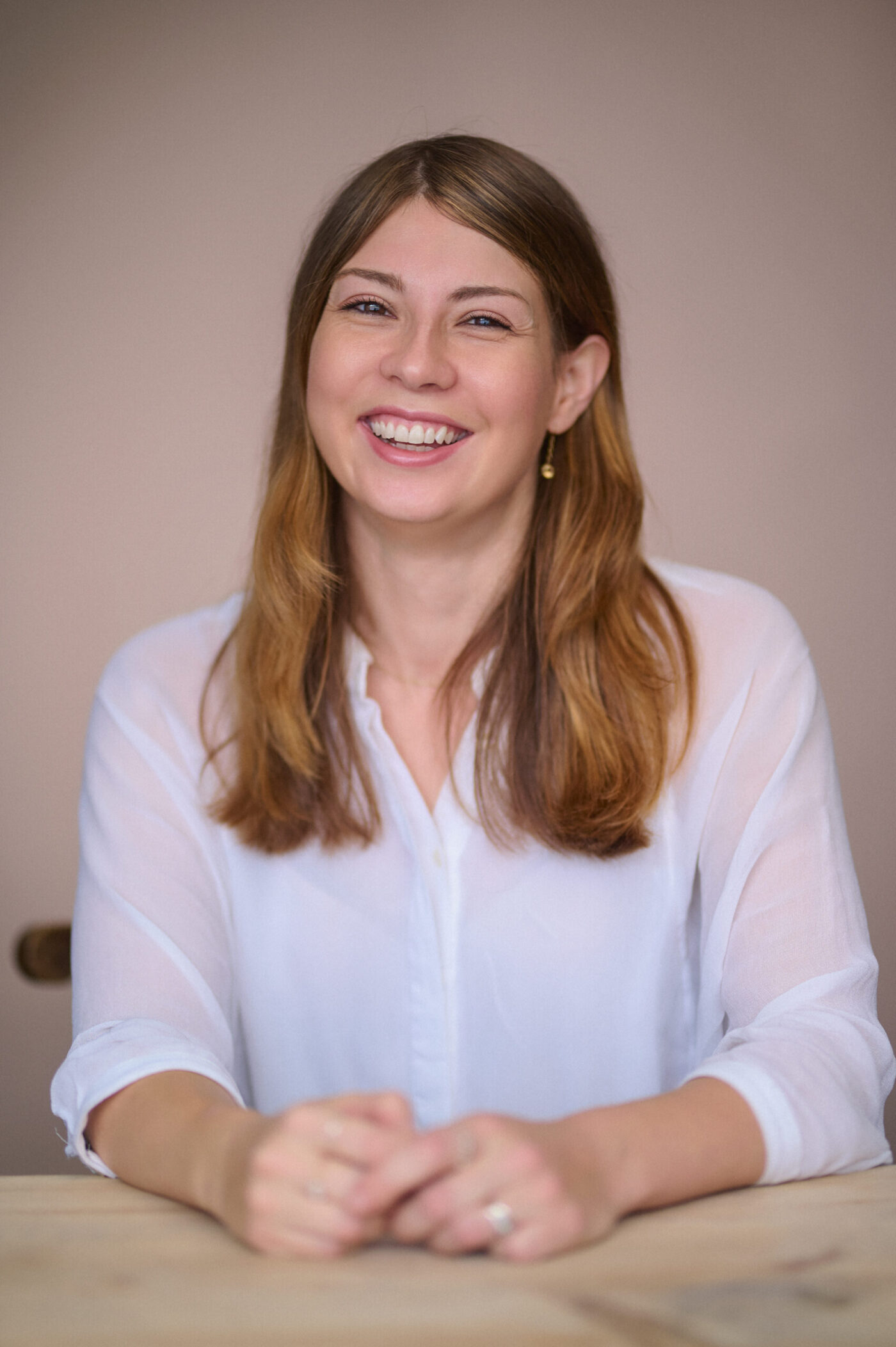 Hetta Howes author image 1 – high res – CREDIT Maxim Vinciguerra – Katherine Macpherson